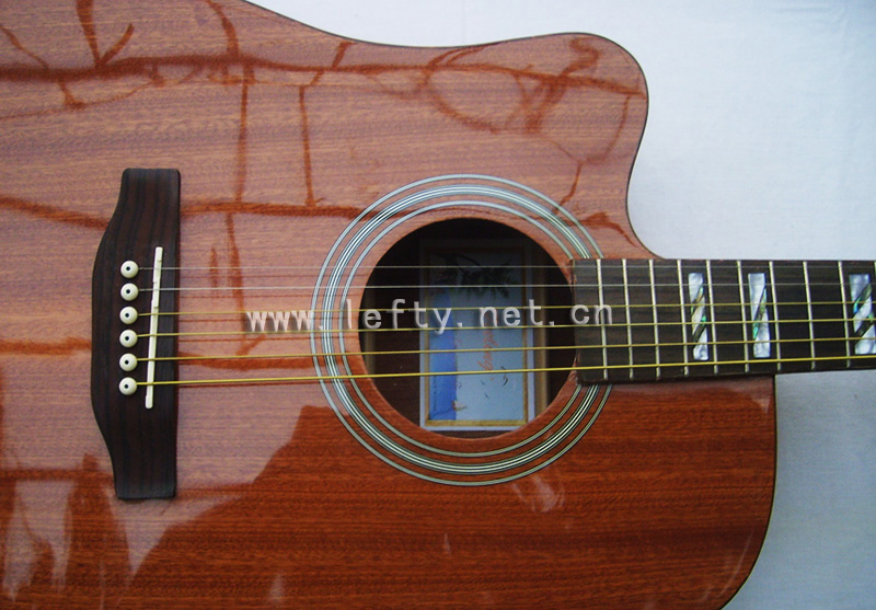 41吋左手名谣吉他琴体.jpg